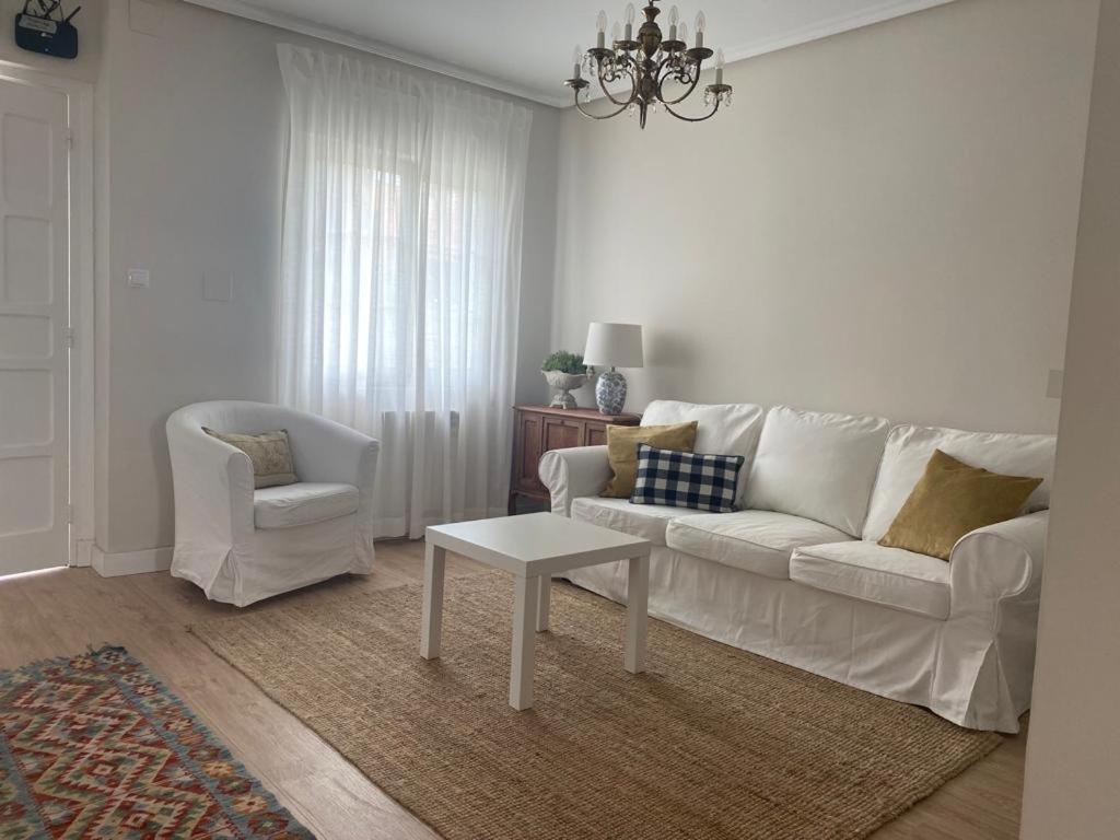Aparthotel La Casita De El Montan Baja Avilés Zewnętrze zdjęcie